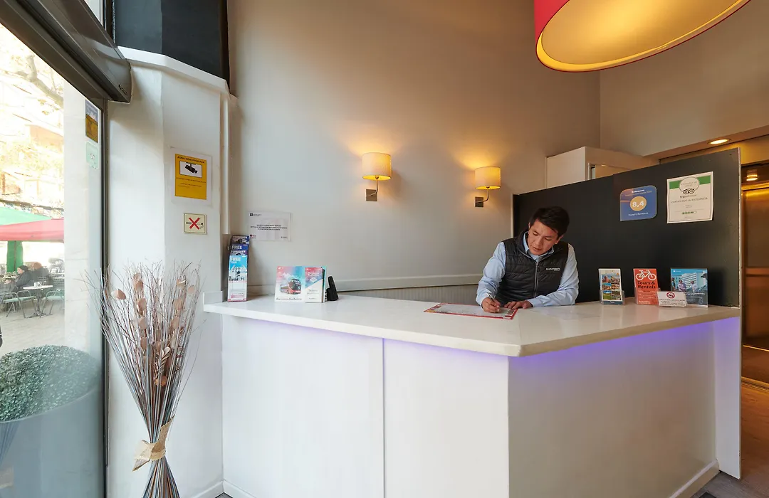 Hostal Mayerling Centro-1